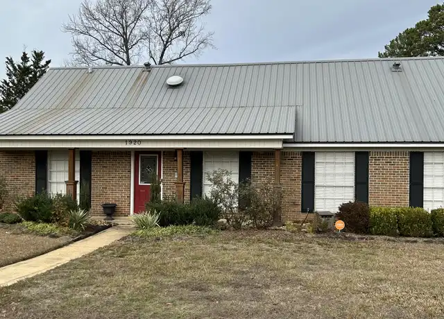 Property at 1920 Martin Luther King Jr Ave, Grambling, LA, 71245, 3 beds, 2 baths, [object Object]