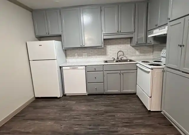 Property at 801 Culver St Unit E205, Commerce, TX, 75428, 1 bed, 1 bath, [object Object]