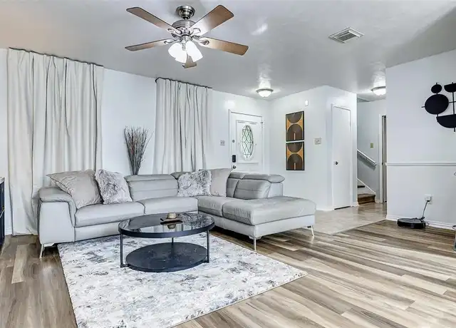 Property at 92 N Deerfoot Cir, Spring, TX, 77380, 4 beds, 2.5 baths, [object Object]