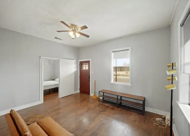 Property at 2716 Commerce St, Houston, TX, 77003, 2 beds, 1 bath, [object Object]