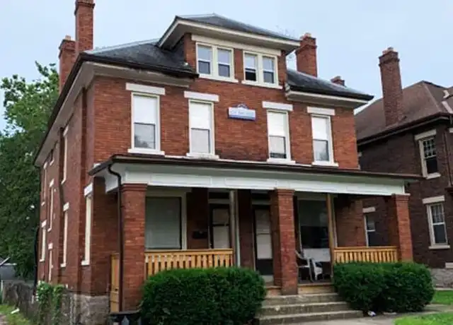 Property at 295 E 14th Ave, Columbus, OH, 43201, 4 beds, 1 bath, [object Object]