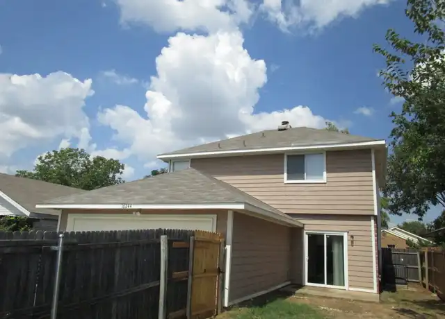 Property at 10244 Carolina Oaks Dr, Dallas, TX, 75227, 3 beds, 2.5 baths, [object Object]