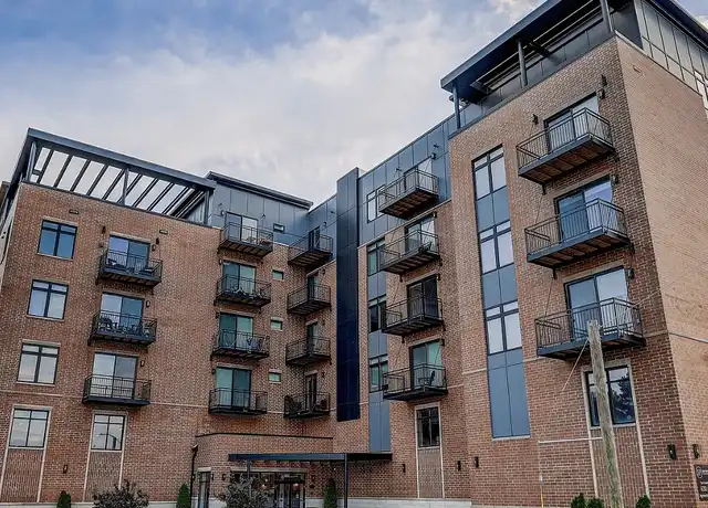 Property at HIGHPOINT Highwood Station 440 - 440 Green Bay Rd, Highwood, IL, 60040, 1 bed, 1 bath, [object Object]