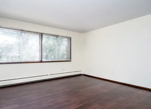 Property at 2636 Fremont Ave S Unit 105, Minneapolis, MN, 55408, 1 bed, 1 bath, [object Object]