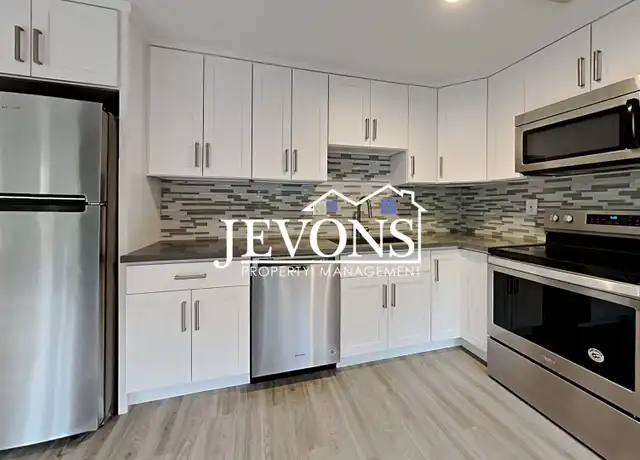 Property at 7132 47th Ave SW Unit 4, Seattle, WA, 98136, 0 beds, 1 bath, [object Object]