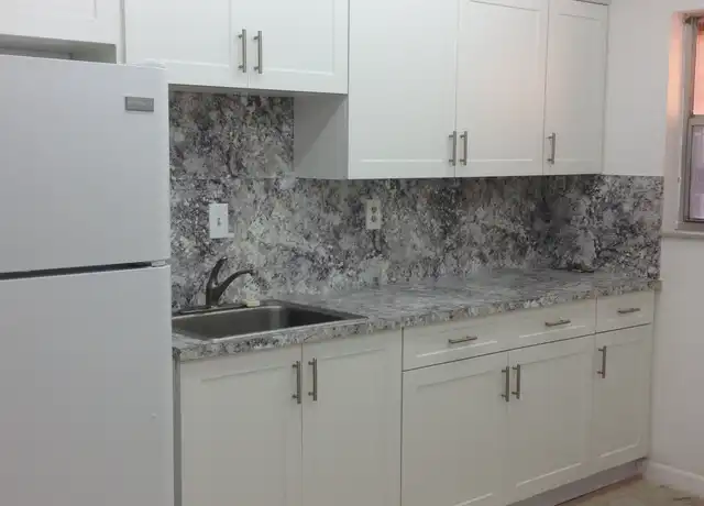 Property at 1900 W 54th St #220, Hialeah, FL, 33012, 2 beds, 2 baths, [object Object]