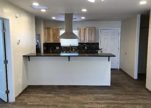 Property at 824 E 8th St, Tucson, AZ, 85719, 2 beds, 2 baths, [object Object]