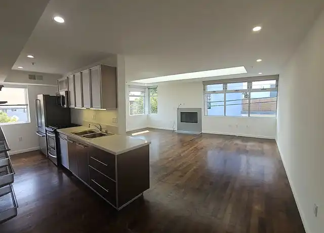 Property at 5806 Waring Ave, Los Angeles, CA, 90038, 1 bed, 1 bath, [object Object]