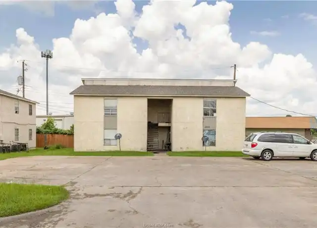 Property at 2703 Poplar Cir, Bryan, TX, 77801, 2 beds, 1 bath, [object Object]