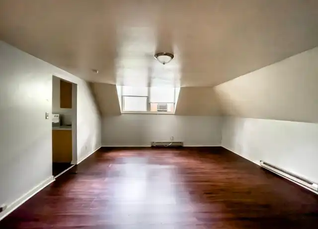 Property at 815 W University Ave Unit 817, Muncie, IN, 47303, 2 beds, 1 bath, [object Object]