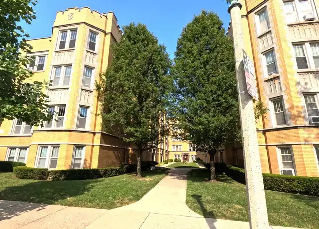 Property at 230 S Maple Ave Unit 230-A3, Oak Park, IL, 60302, 1 bed, 1 bath, [object Object]