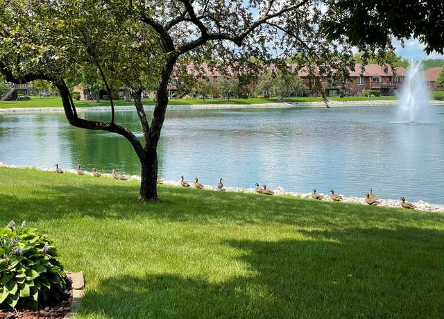 Photo of 8808 Clearview Dr, Orland Park, IL 60462