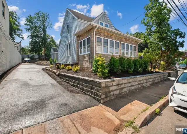 Property at 567 S Broad St Unit 1-Front, Glen Rock, NJ, 07452, 3 beds, 1 bath, [object Object]