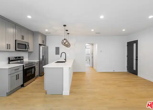Property at 3622 Keystone Ave Unit 6, Los Angeles, CA, 90034, 2 beds, 2 baths, [object Object]