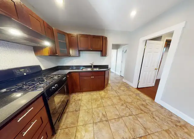 Property at 44 Fenton St Unit 44 2, Dorchester, MA, 02122, 2 beds, 1 bath, [object Object]