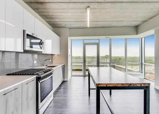Property at 606Blue Apartments - 1743 N Leavitt St, Chicago, IL, 60647, 1 bed, 1 bath, [object Object]
