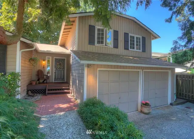 Property at 10509 NE 120th Pl, Kirkland, WA, 98034, 3 beds, 2.5 baths, [object Object]