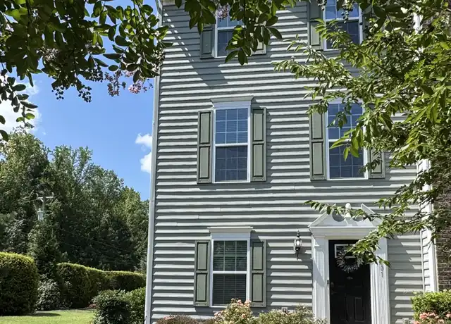 Property at 101 Newbaker Sq Unit 1, Williamsburg, VA, 23185, 3 beds, 2.5 baths, [object Object]