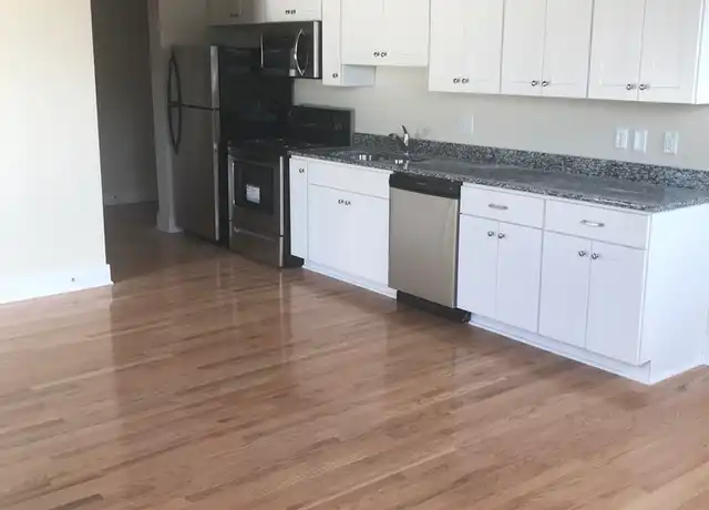 Property at 2715 W Broad St Apt 3, Richmond, VA, 23220, 1 bed, 1 bath, [object Object]