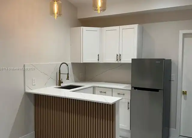 Property at 1299 W 78th St, Hialeah, FL, 33014, 0 beds, 1 bath, [object Object]