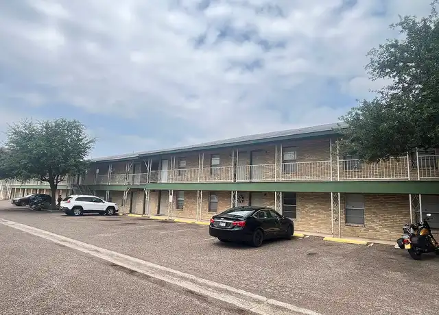 Property at Town Creek Apartments - 1204 E Hillside Rd, Laredo, TX, 78041, 1-2 bed, 1 bath, [object Object]