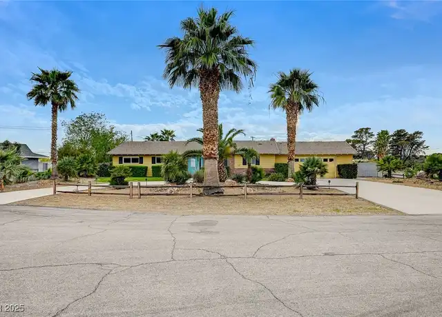 Property at 4669 Saddle Pl, Las Vegas, NV, 89119, 3 beds, 2 baths, [object Object]