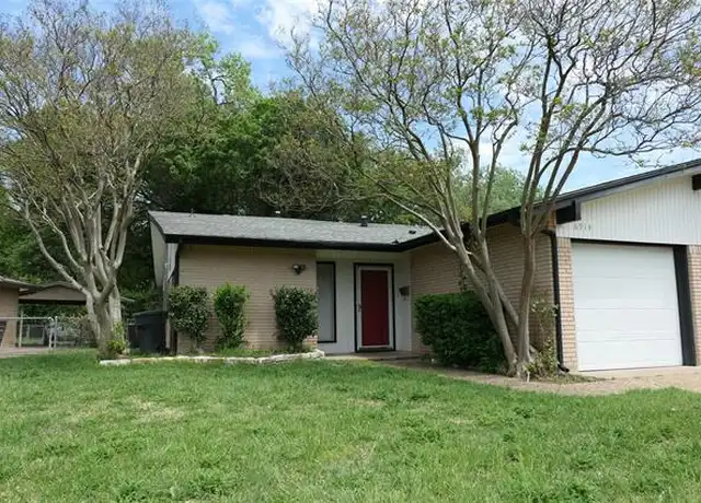 Property at 6914 Walling Ln, Dallas, TX, 75231, 2 beds, 1 bath, [object Object]