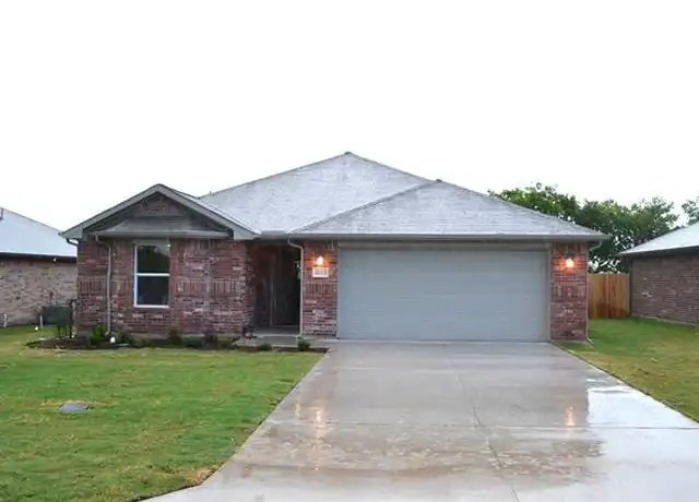Property at 3013 N Hickory St, Sherman, TX, 75092, 3 beds, 2 baths, [object Object]