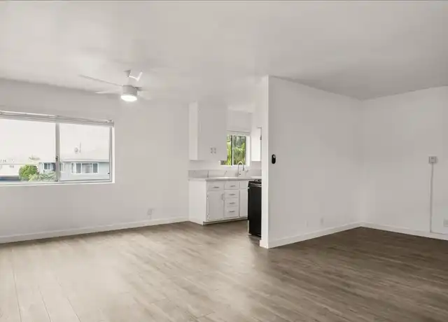 Property at 6119 Brynhurst Ave Unit 25, Los Angeles, CA, 90043, 2 beds, 1.5 baths, [object Object]