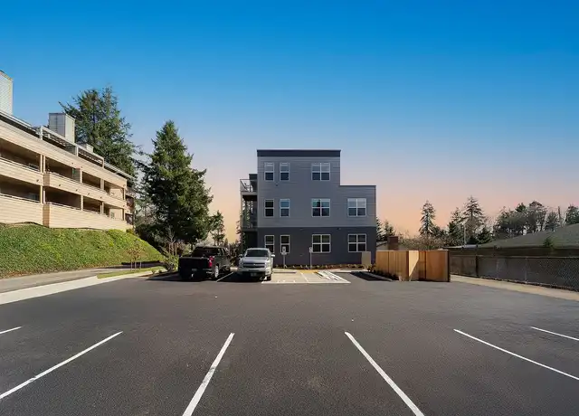 Property at 1600 SE Lava Dr, Portland, OR, 97222, 3-4 beds, 2 baths, [object Object]