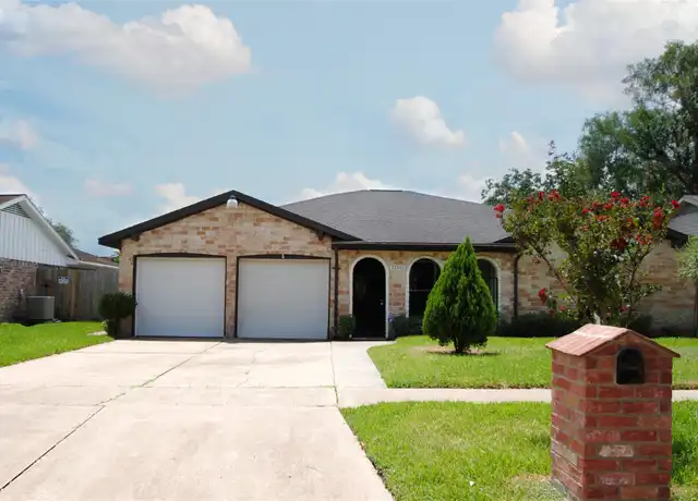 Property at 11511 Creekhurst Dr, Houston, TX, 77099, 3 beds, 2.5 baths, [object Object]