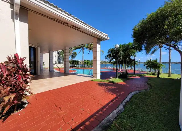 Property at 2890 N Oakland Forest Dr, Oakland Park, FL, 33309, 1 bed, 1 bath, [object Object]