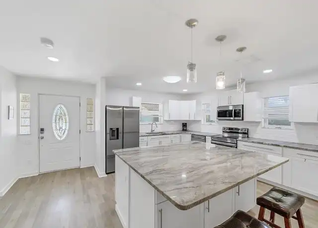 Property at 430 Glenwood Ave, Osprey, FL, 34229, 1 bed, 1 bath, [object Object]
