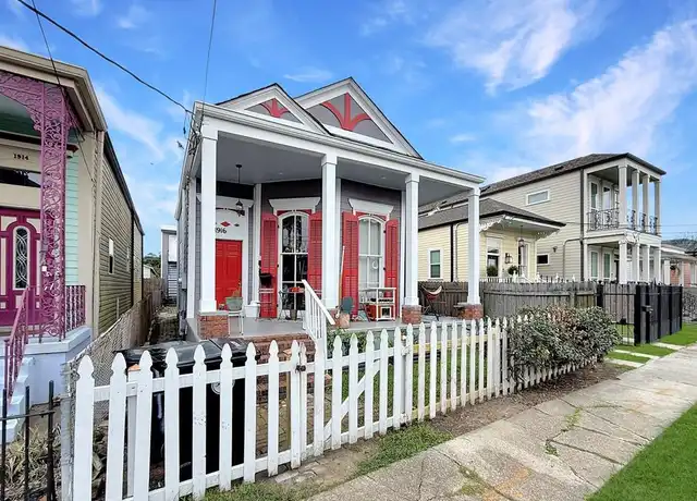 Property at 1916 Delachaise St Unit B, New Orleans, LA, 70115, 1 bed, 1 bath, [object Object]
