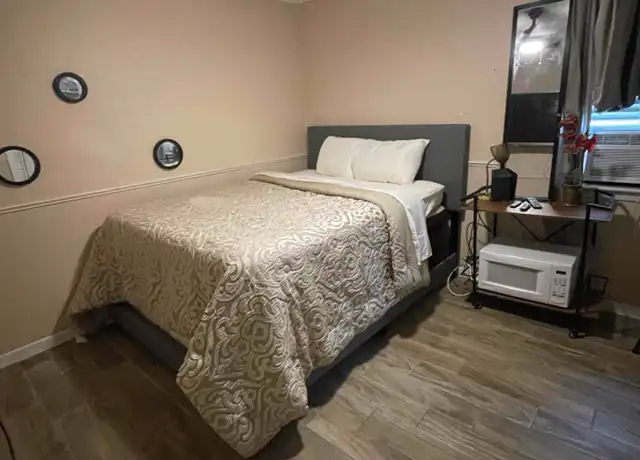 Property at 249 Dianne Dr, Saint Rose, LA, 70087, 1 bed, 1 bath, [object Object]