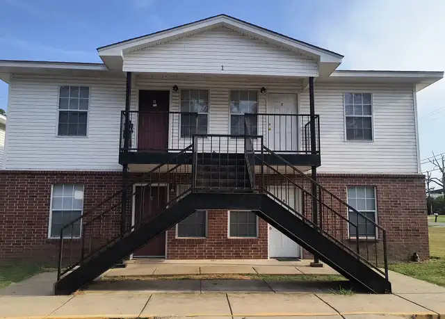Property at 3703 Oakwood Rd Unit C, Pine Bluff, AR, 71603, 2 beds, 2 baths, [object Object]