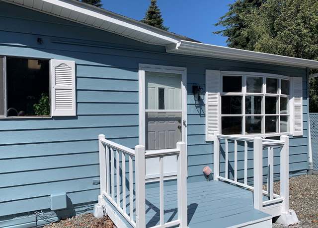 Photo of 121 Ivy Ln, Port Angeles, WA 98362