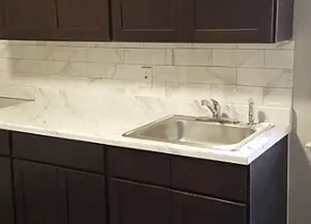 Property at Oxford Towers - 7210 Oxford Ave, Philadelphia, PA, 19111, 1 bed, 1 bath, [object Object]