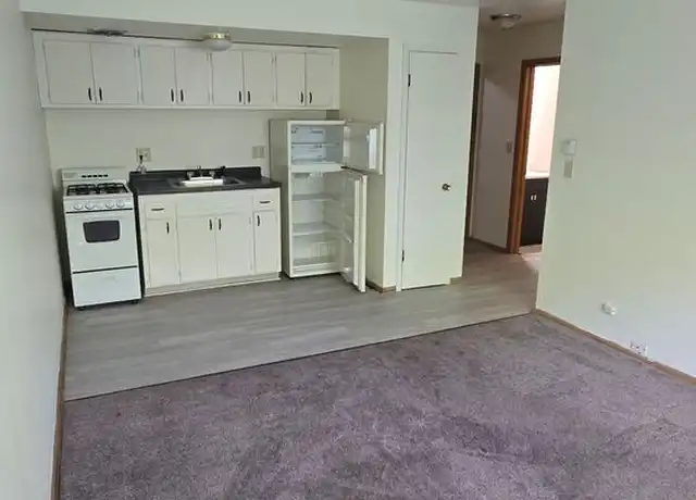 Property at 4220 S Vermont Ct Unit 18, St Francis, WI, 53235, 1 bed, 1 bath, [object Object]