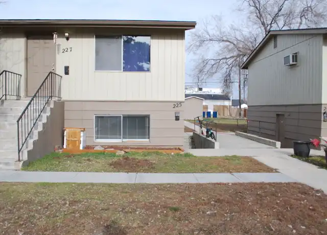 Property at 225 23rd Ave S, Nampa, ID, 83651, 2 beds, 1 bath, [object Object]
