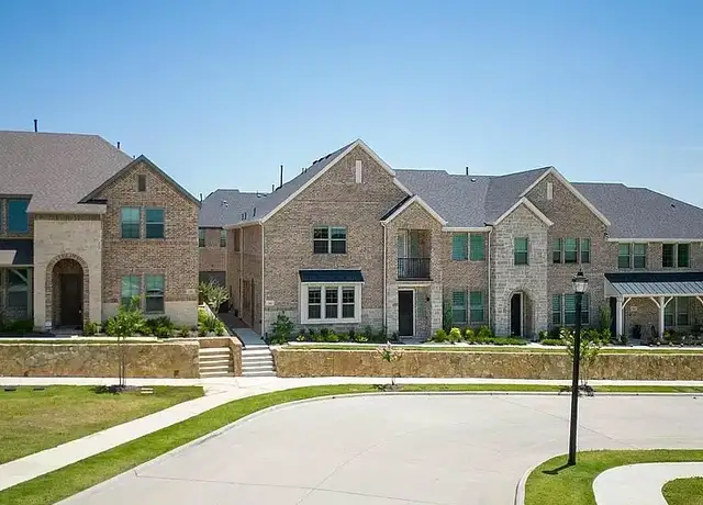 Photo of 316 Spring Hill Rd, Flower Mound, TX 75028