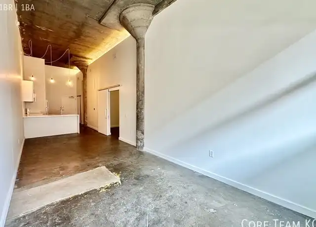 Property at 1719 Walnut St Unit 210, Kansas City, MO, 64108, 1 bed, 1 bath, [object Object]