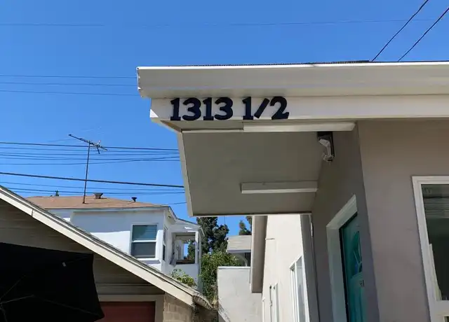 Property at 1313 1/2 W 40th Pl, Los Angeles, CA, 90037, 2 beds, 2 baths, [object Object]