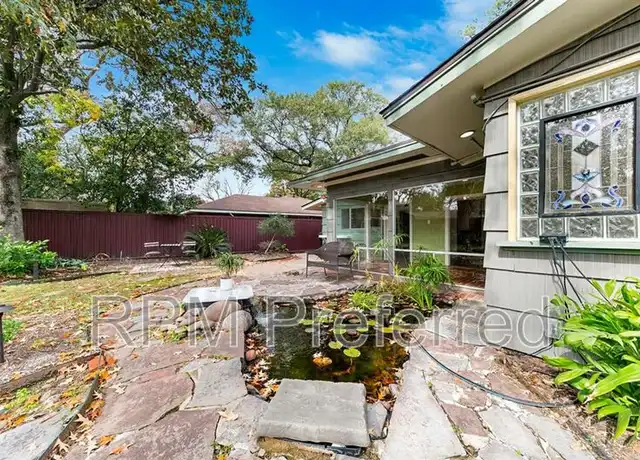 Property at 5221 W 43rd St, Houston, TX, 77092, 3 beds, 1.5 baths, [object Object]
