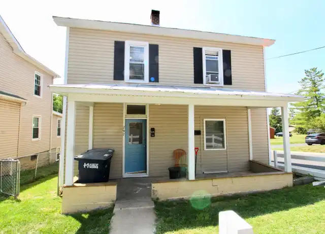 Property at 297 W Water St, Harrisonburg, VA, 22801, 6 beds, 3 baths, [object Object]