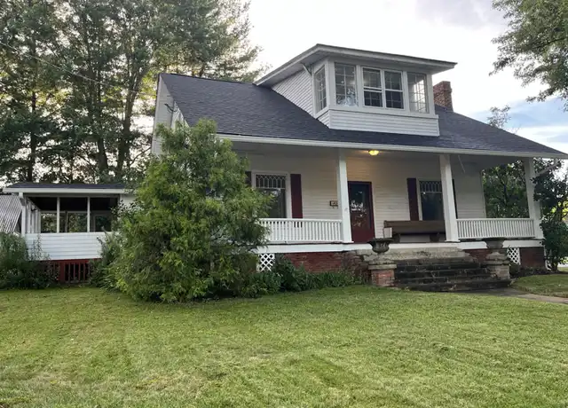 Property at 628 Pisgah Dr, Canton, NC, 28716, 3 beds, 2 baths, [object Object]
