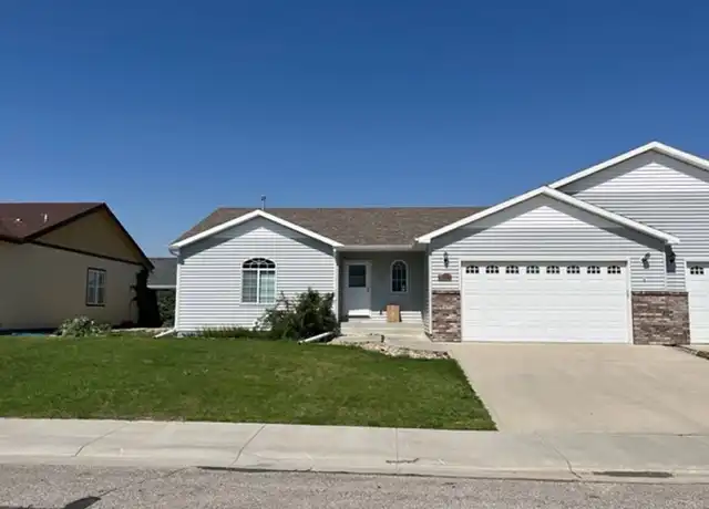 Property at 1700 E 27th St, Casper, WY, 82601, 3 beds, 3 baths, [object Object]