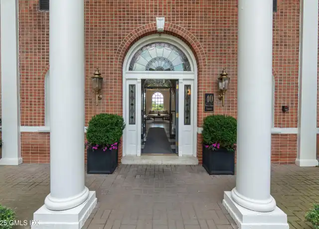 Property at 40 W Elm St Unit 4A, Greenwich, CT, 06830, 1 bed, 1.5 baths, [object Object]