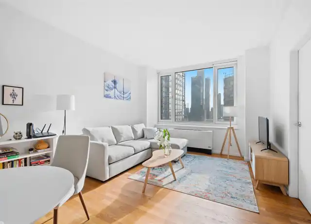 Property at 635 W 42nd St Unit 22H, New York, NY, 10036, 2 beds, 1 bath, [object Object]