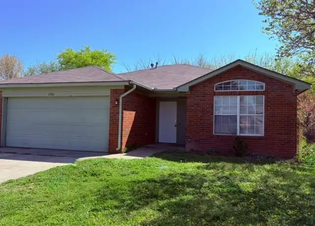Property at 1501 Concord Dr, Norman, OK, 73071, 3 beds, 2 baths, [object Object]